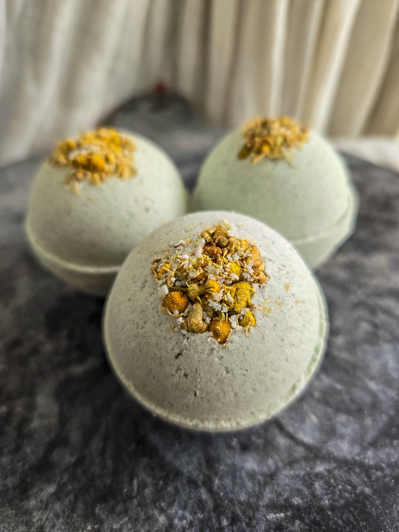 Refresh | Natural Bath Bomb